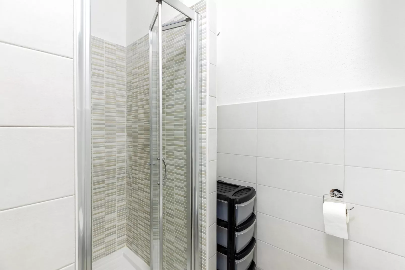 BILO 2 LI RUSSI 1P-Badezimmer