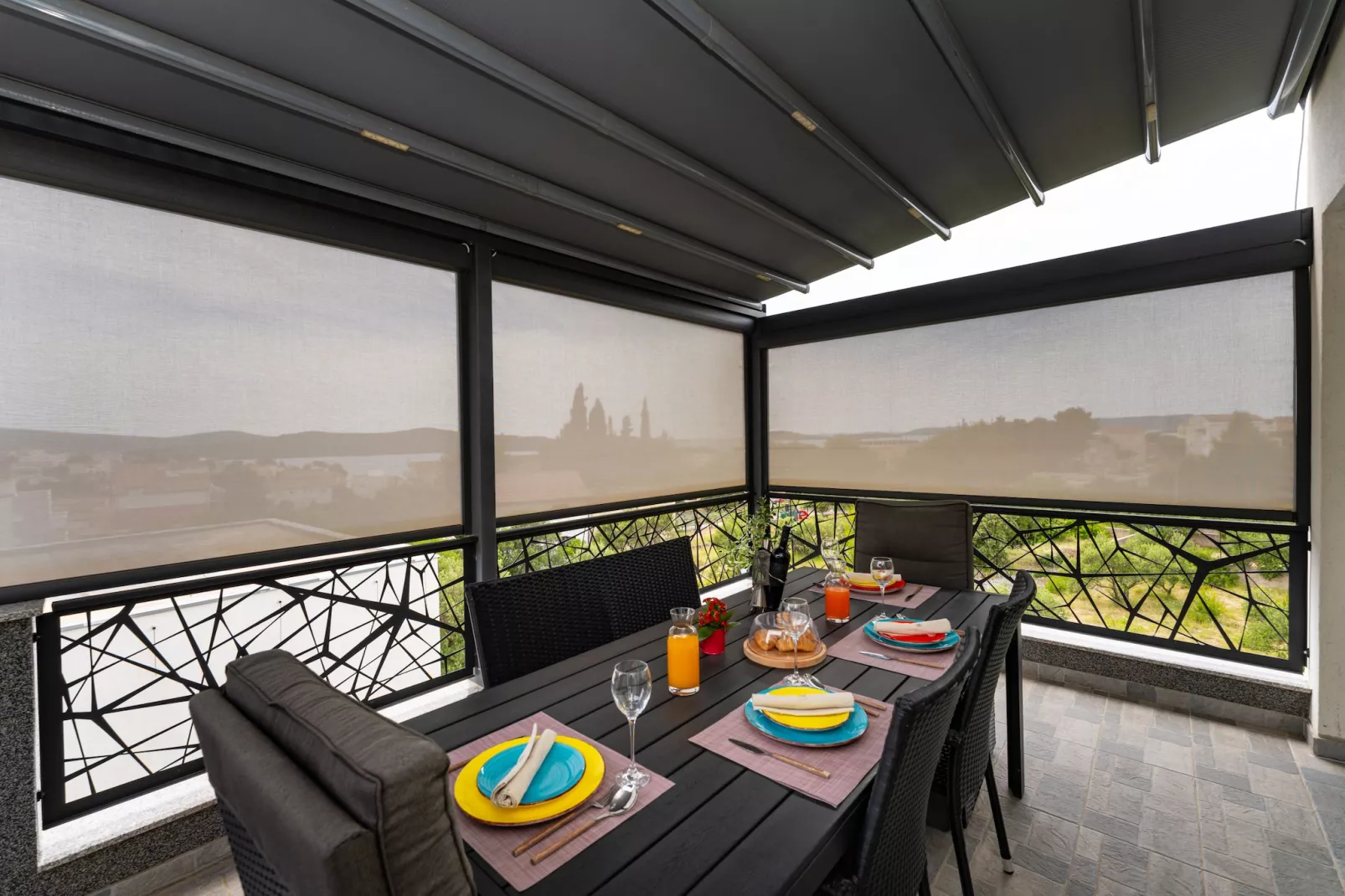 Sea view penthouse Nikita-Terrasse/Balkon