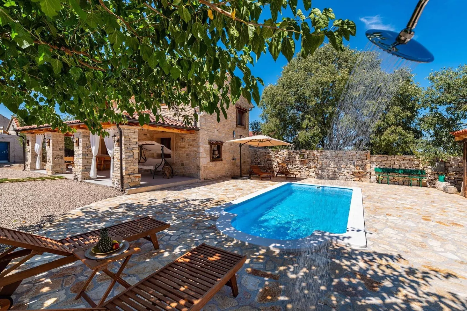 Authentic Villa Malou-Schwimmbad