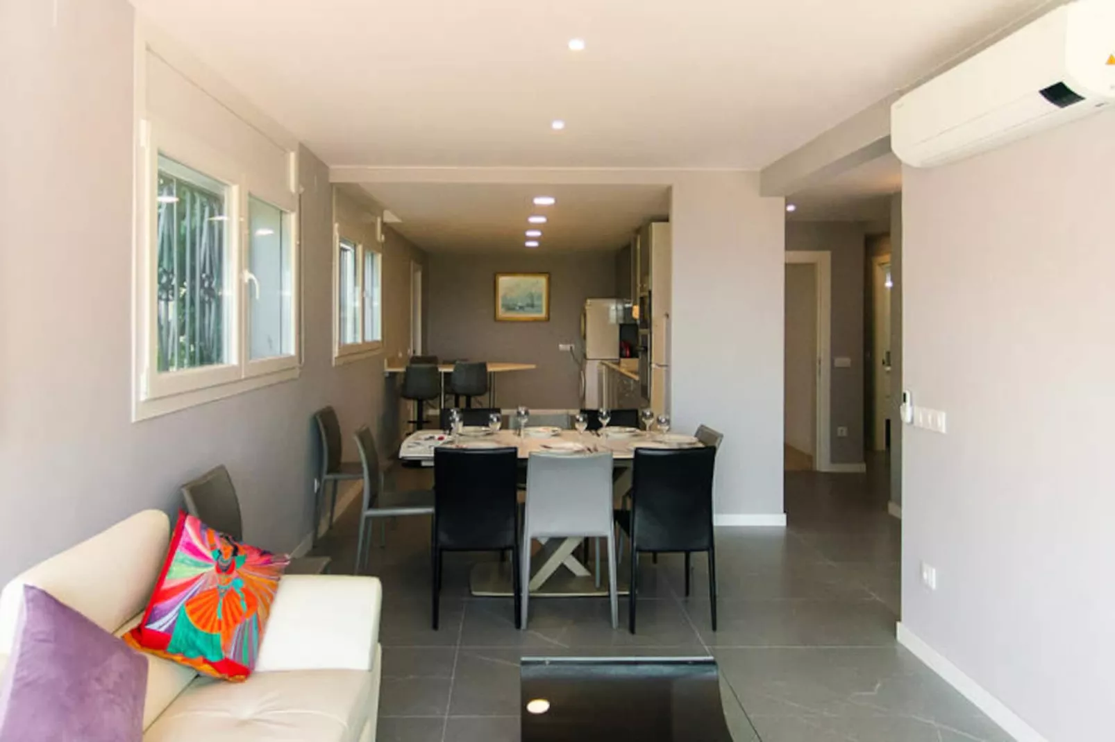 Maison à Roses-Untagged