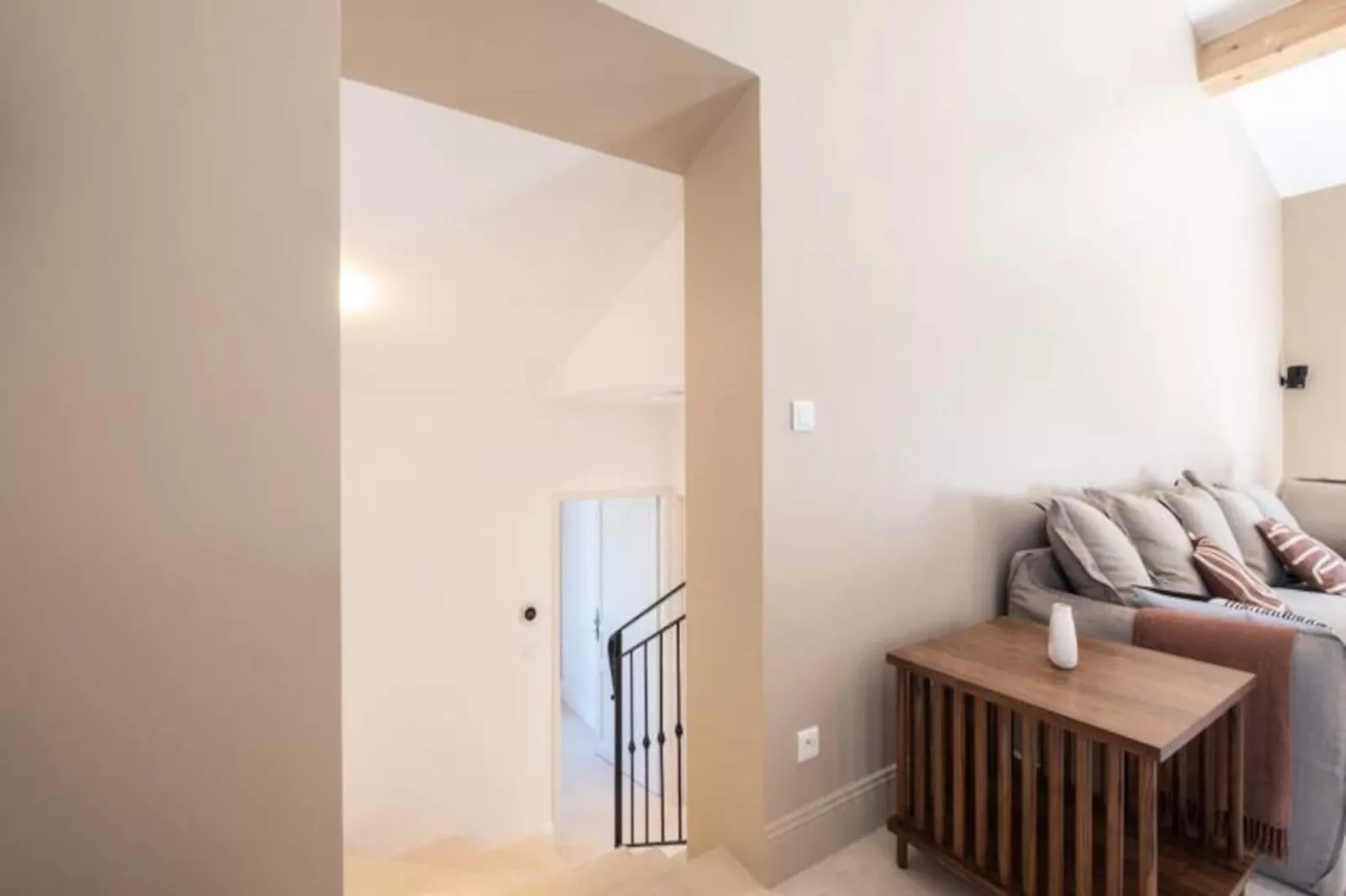 Résidence Bijou De 280m2 Et Piscine à Débordement Au Calme Absolu-Untagged