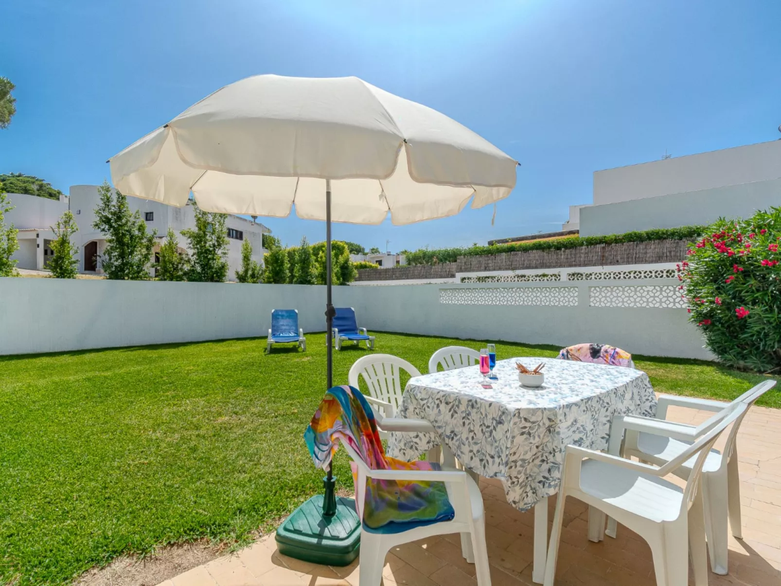 Amélia - Sunny Way-Dehors