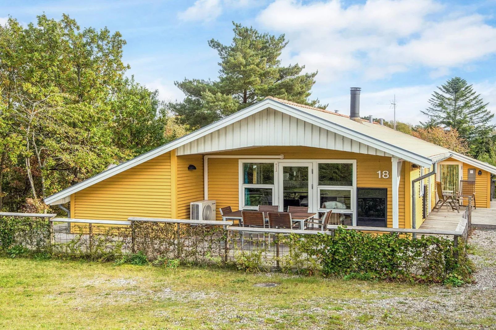 6 person holiday home in Knebel-By Traum-View