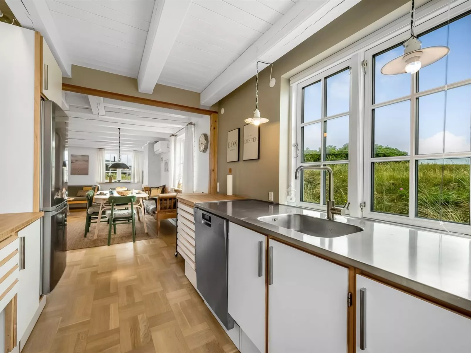 "Erle" - 200m to the fjord-Inside