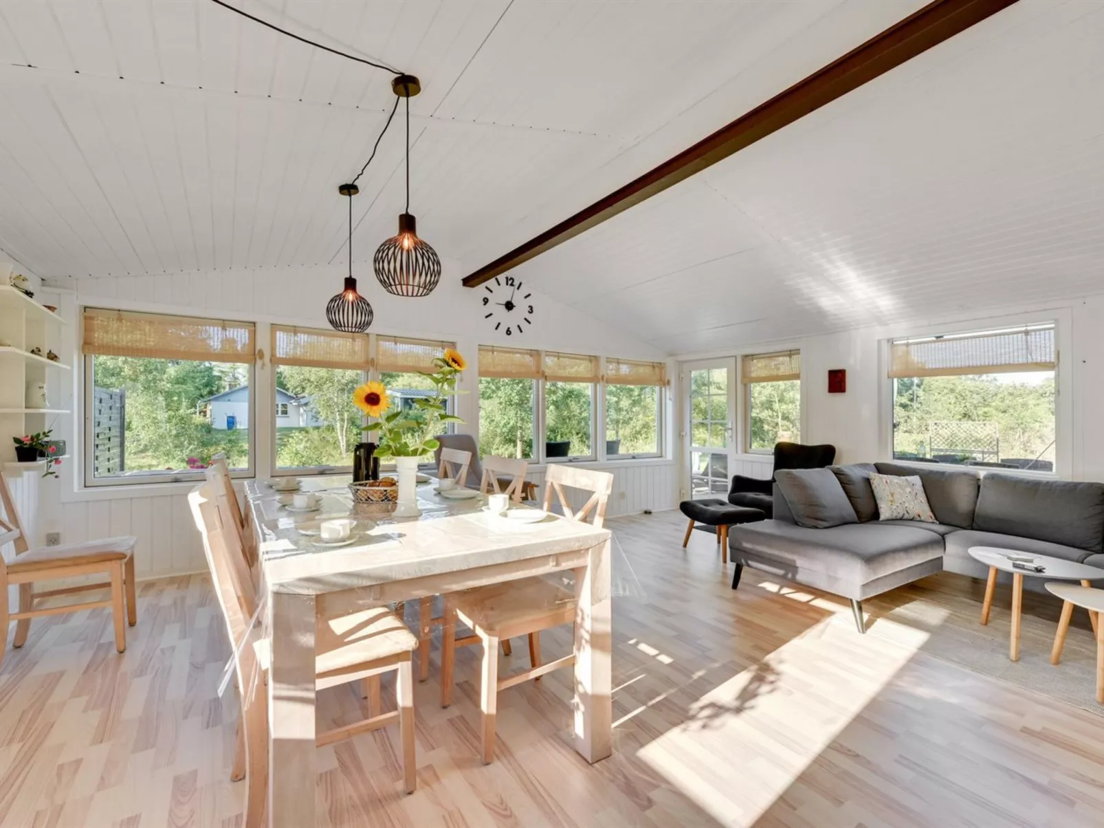 "Valdemar" - 350m to the fjord-Dedans