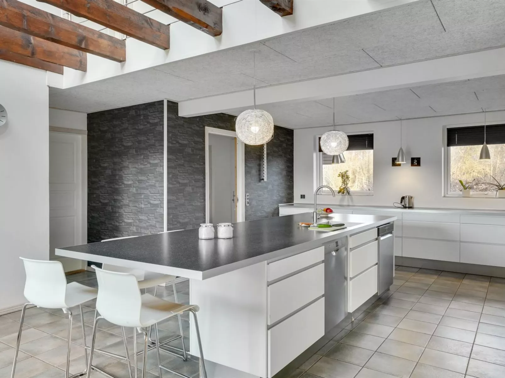 "Markhild" - 300m to the fjord-Drinnen