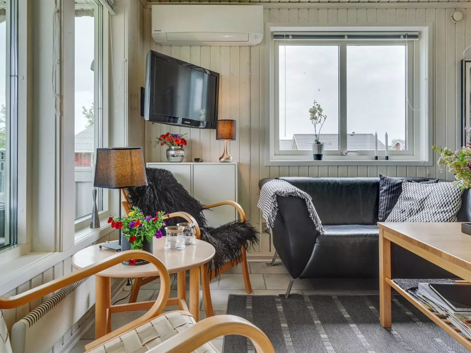 "Anastacia" - 75m from the sea-Inside