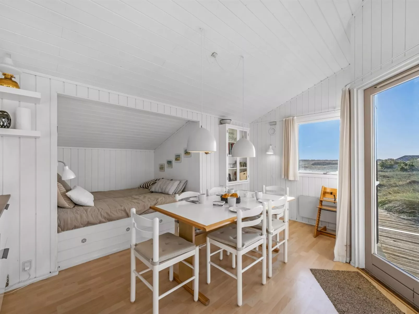 "Thorgny" -  from the sea-Dedans