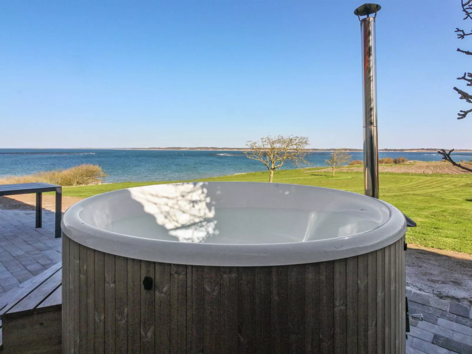 "Thorge" - 75m to the fjord-Dedans