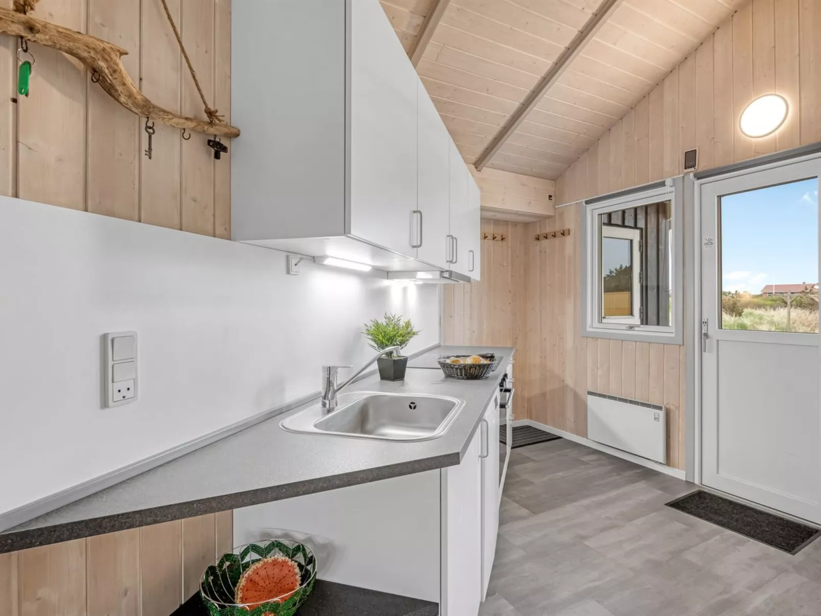 "Estella" - 500m to the fjord-Dedans