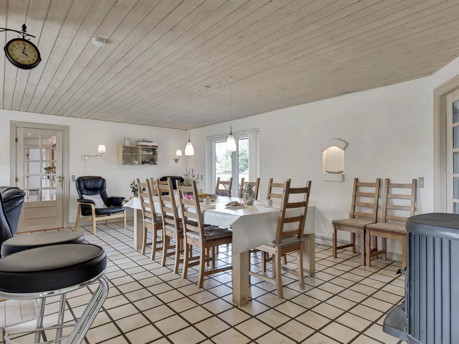 "Ameline" - 500m to the fjord-Drinnen