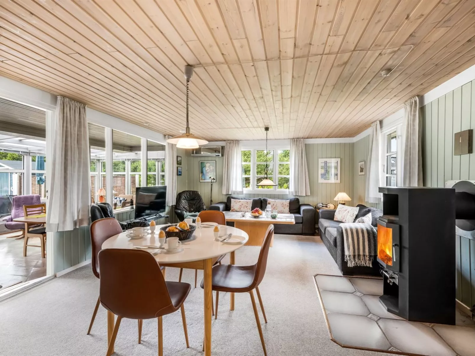 "Yardila" - 1.5km from the sea-Drinnen