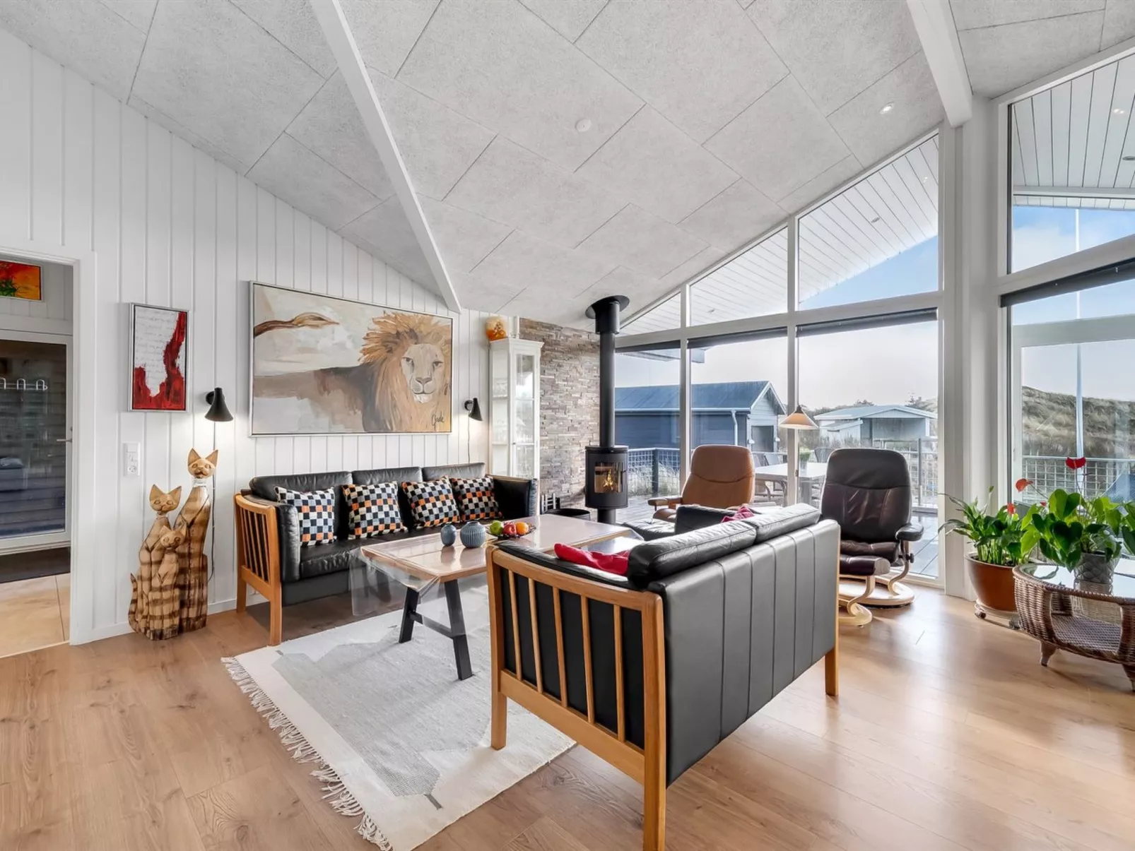 "Taja" - 300m to the fjord-Dedans