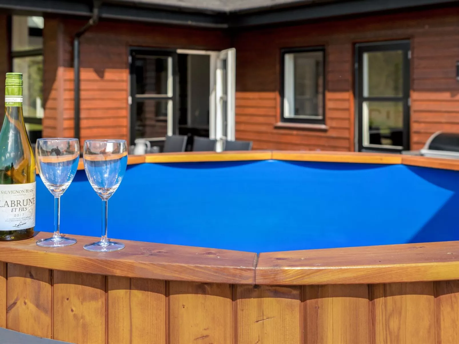 "Moreen" - 1.5km from the sea-Outside