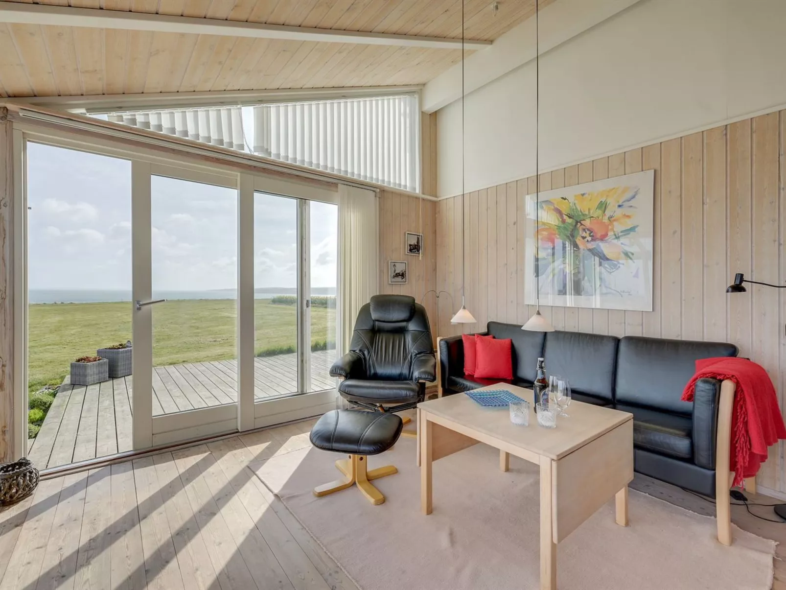 "Rajna" - 95m to the fjord-Inside