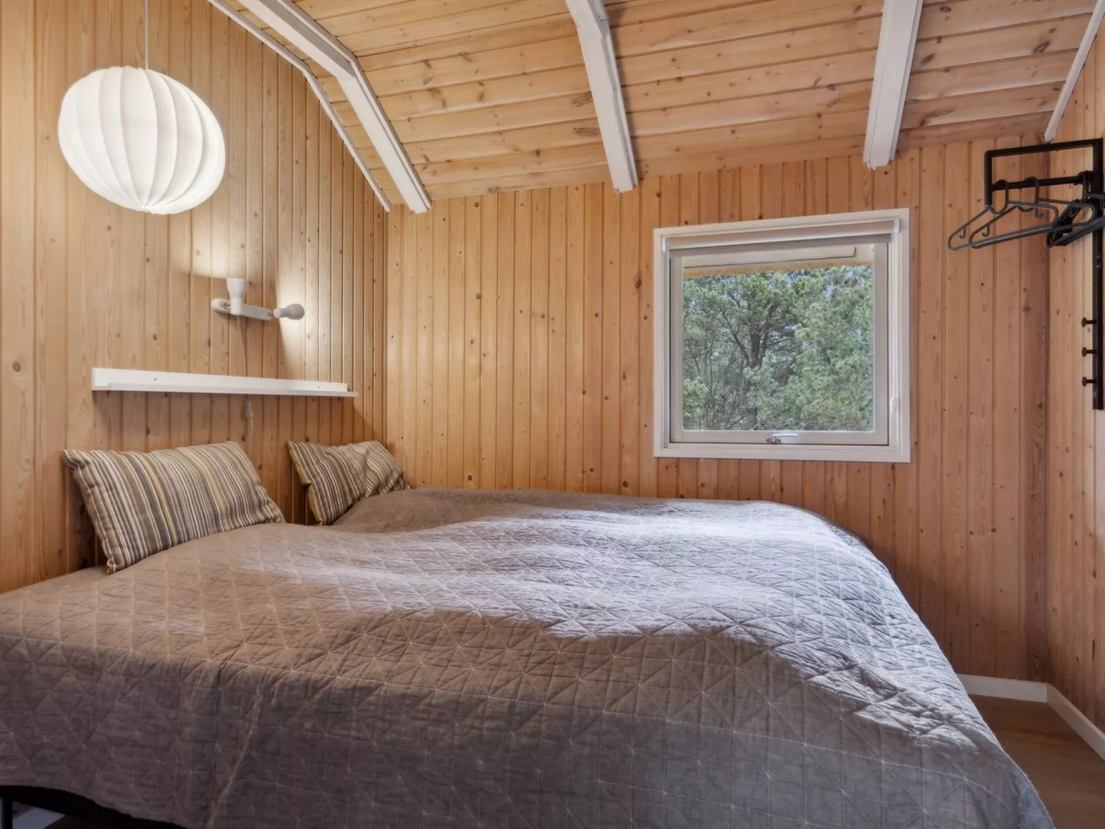 "Wale" - 3.3km from the sea-Drinnen