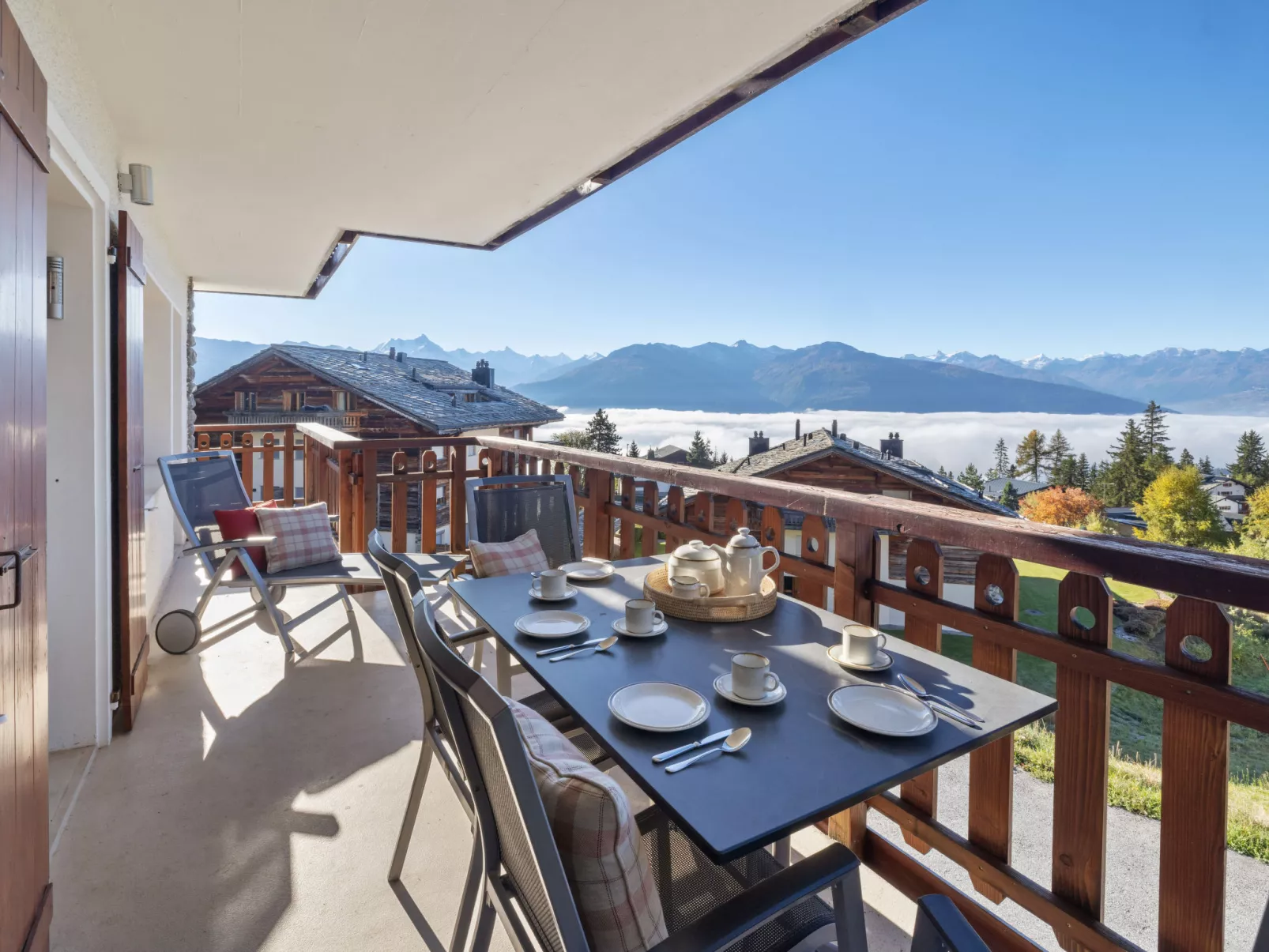 Les Aiguilles Vertes Rez inférieur-Outside