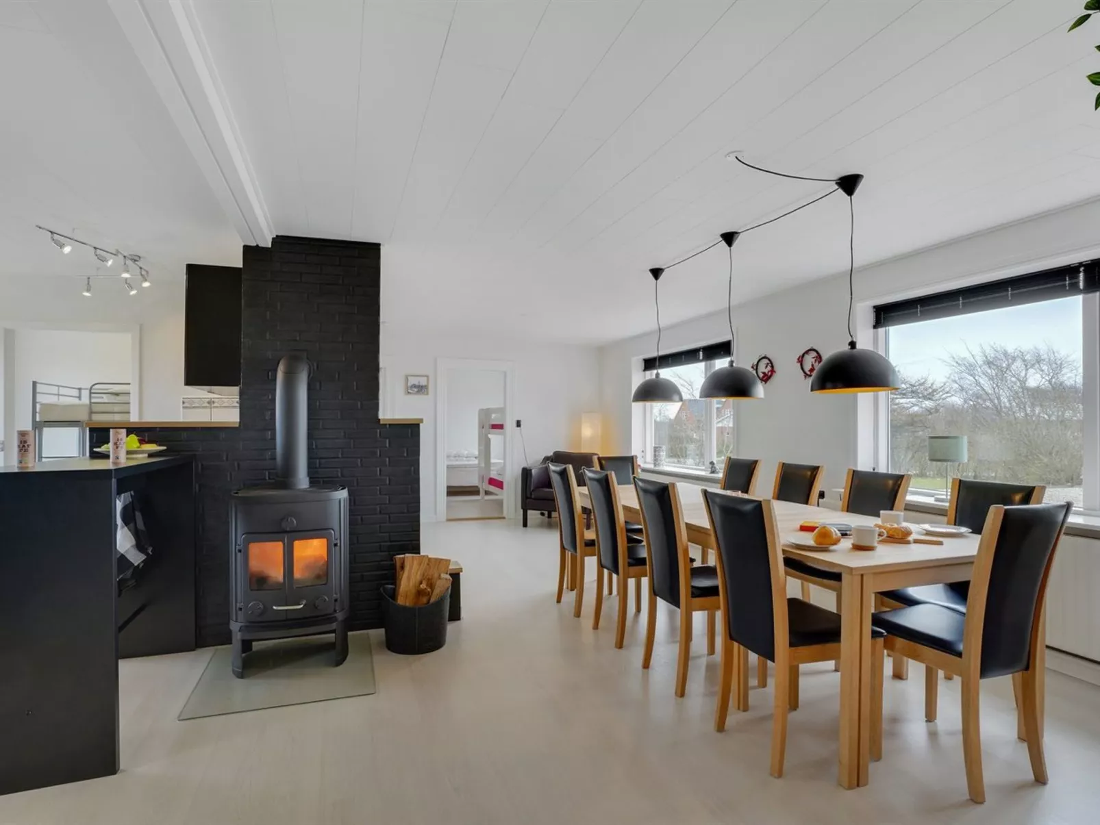 "Imilie" - 250m to the fjord-Dedans