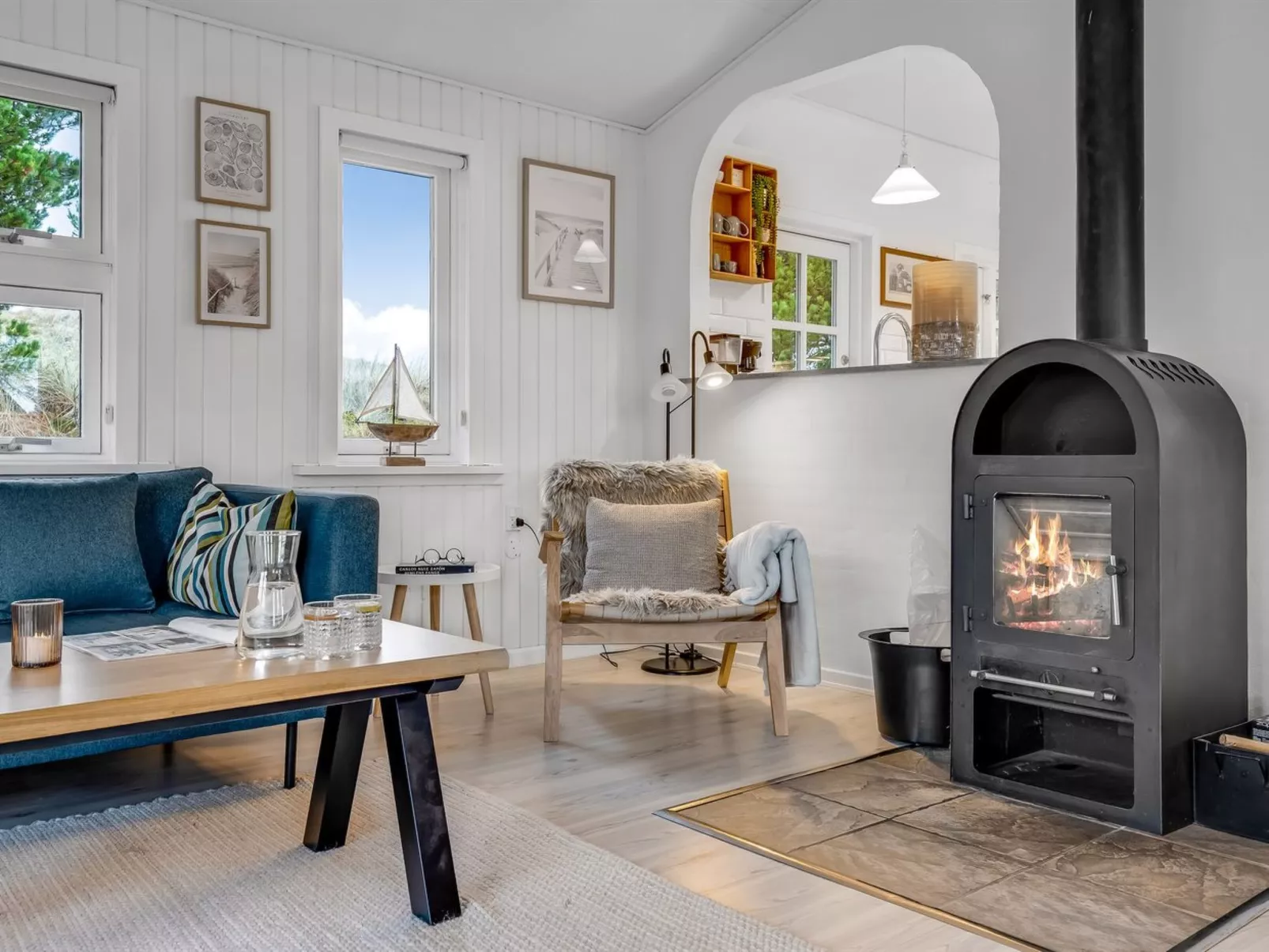 "Aila" - 1.4km from the sea-Drinnen