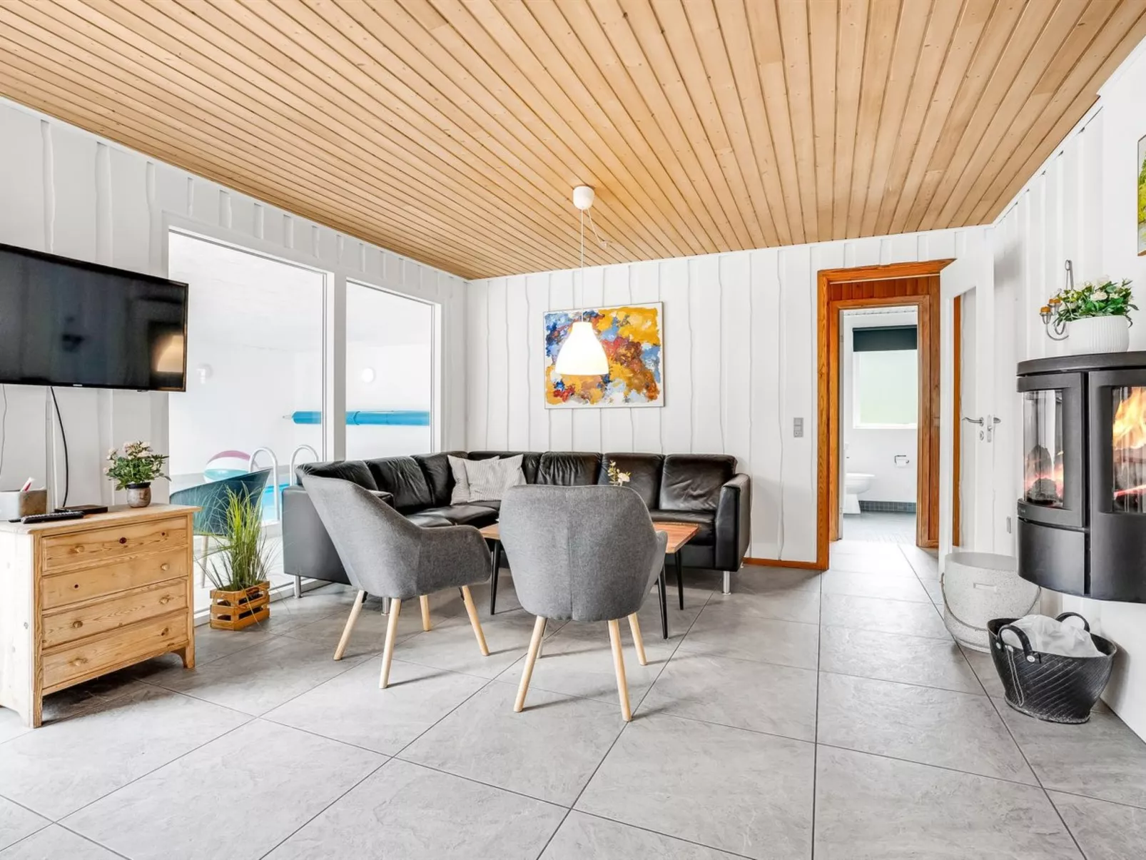 "Sverker" - 300m from the sea-Drinnen