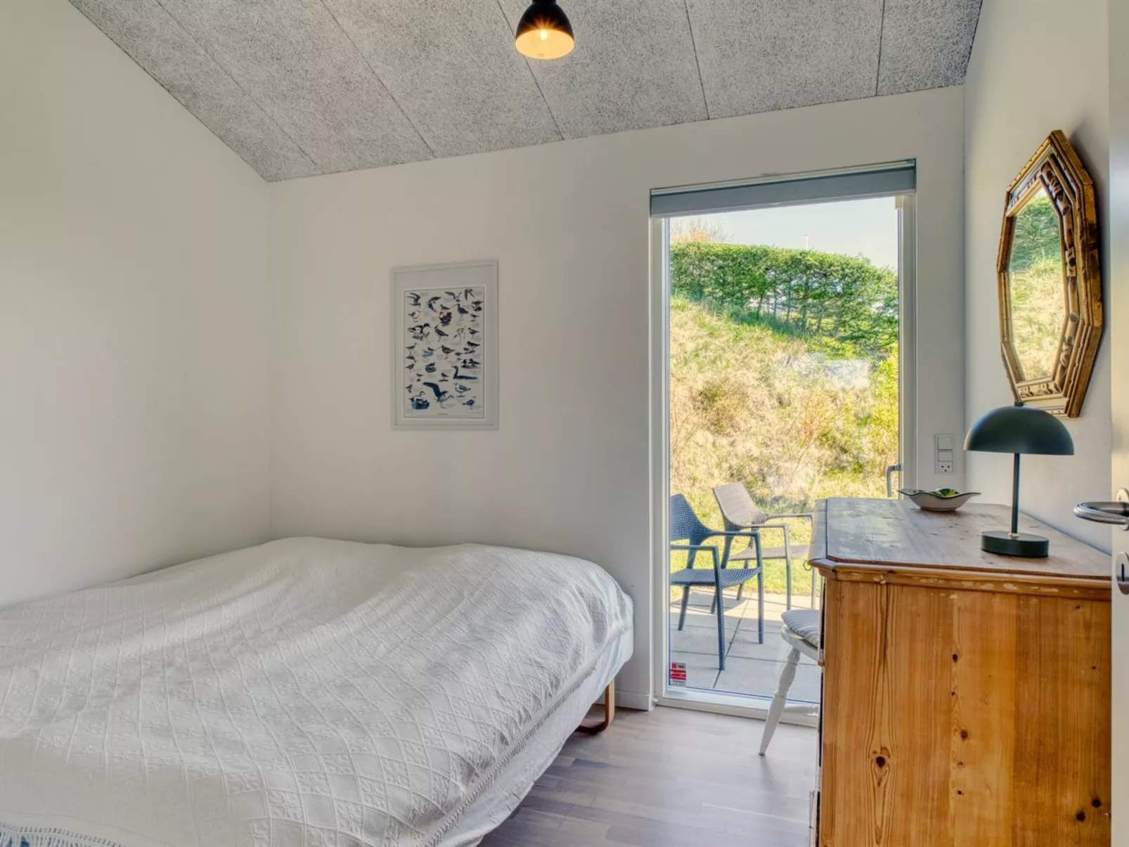 "Elissa" - 50m to the fjord-Inside