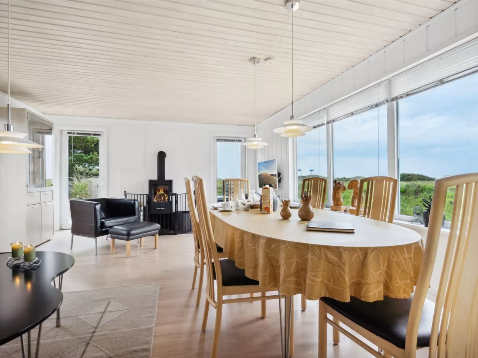 "Swana" - 550m from the sea-Inside