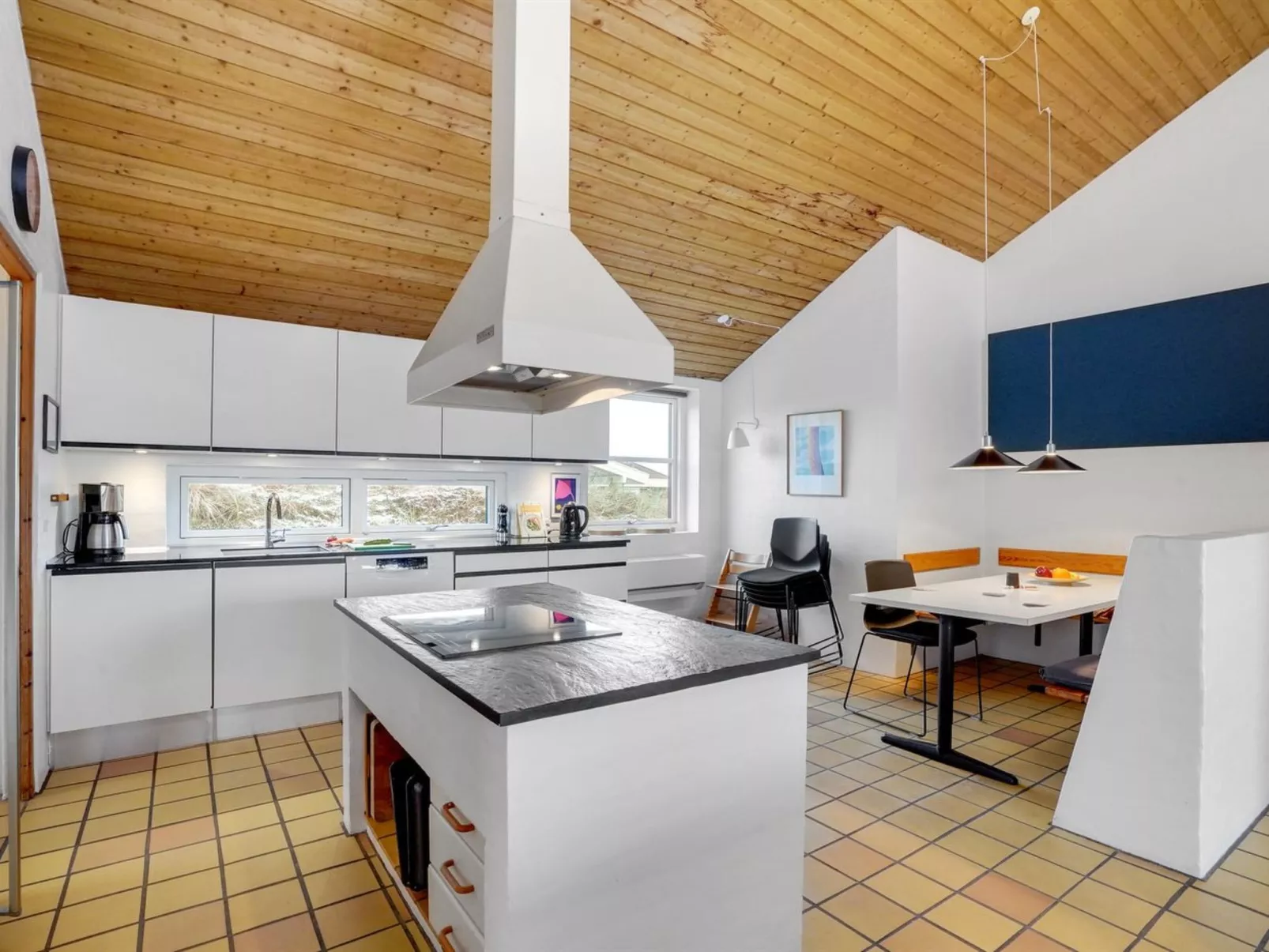 "Teijo" - 400m from the sea-Inside