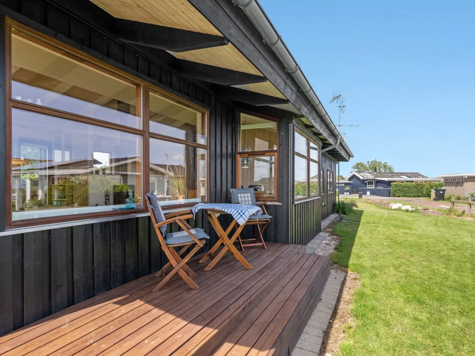 "Gyda" - 100m from the sea-Draußen