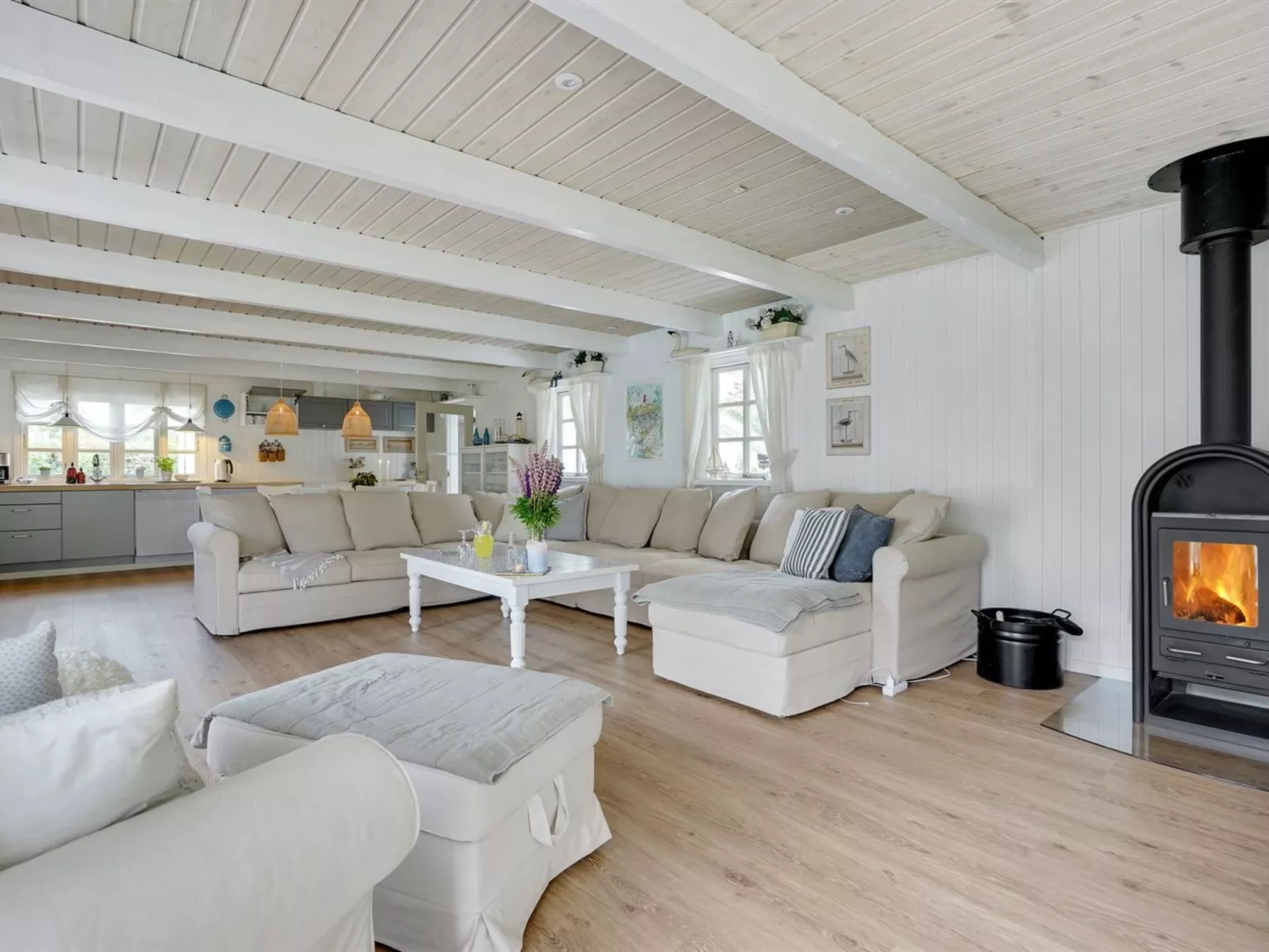 "Gunnulf" - 750m from the sea-Inside