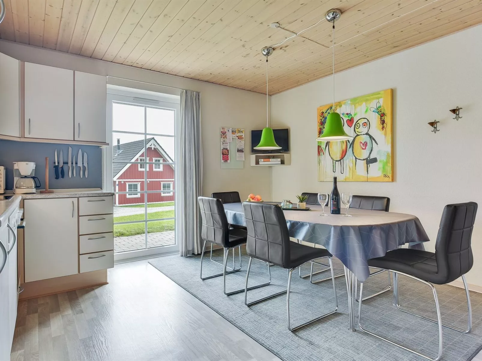 "Babette" - 75m to the fjord-Drinnen