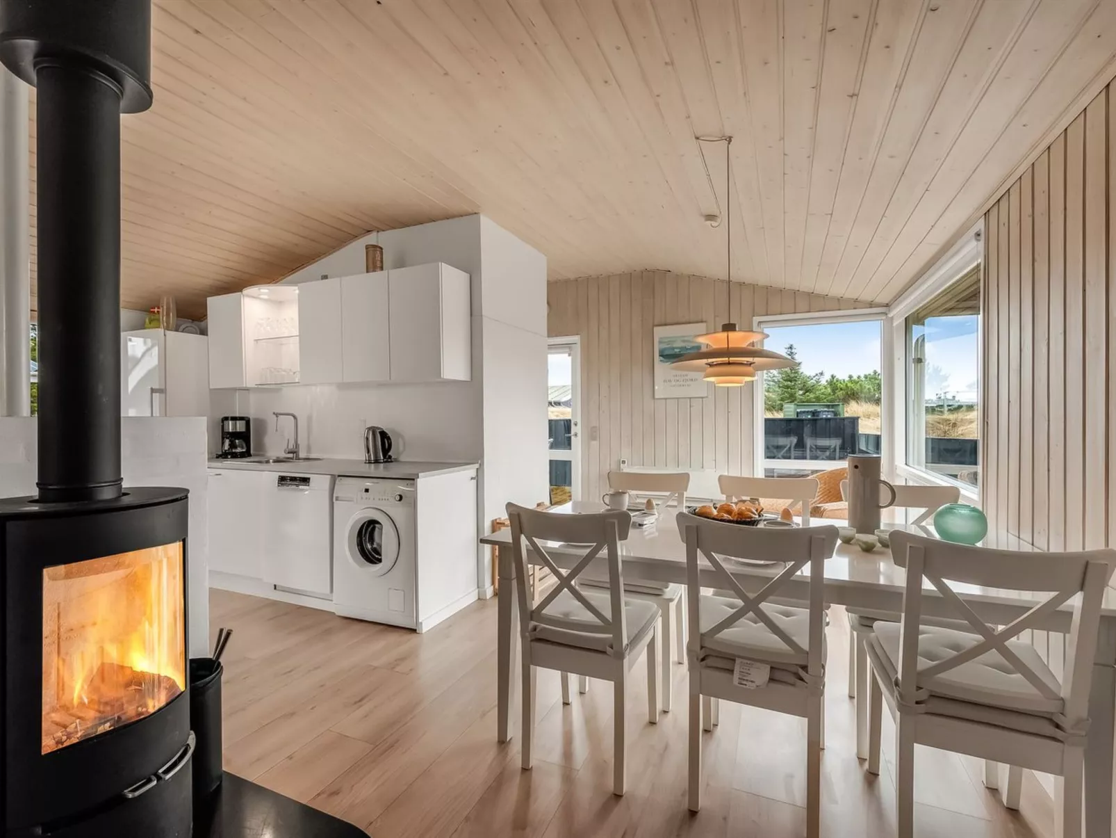 "Julan" - 600m from the sea-Drinnen