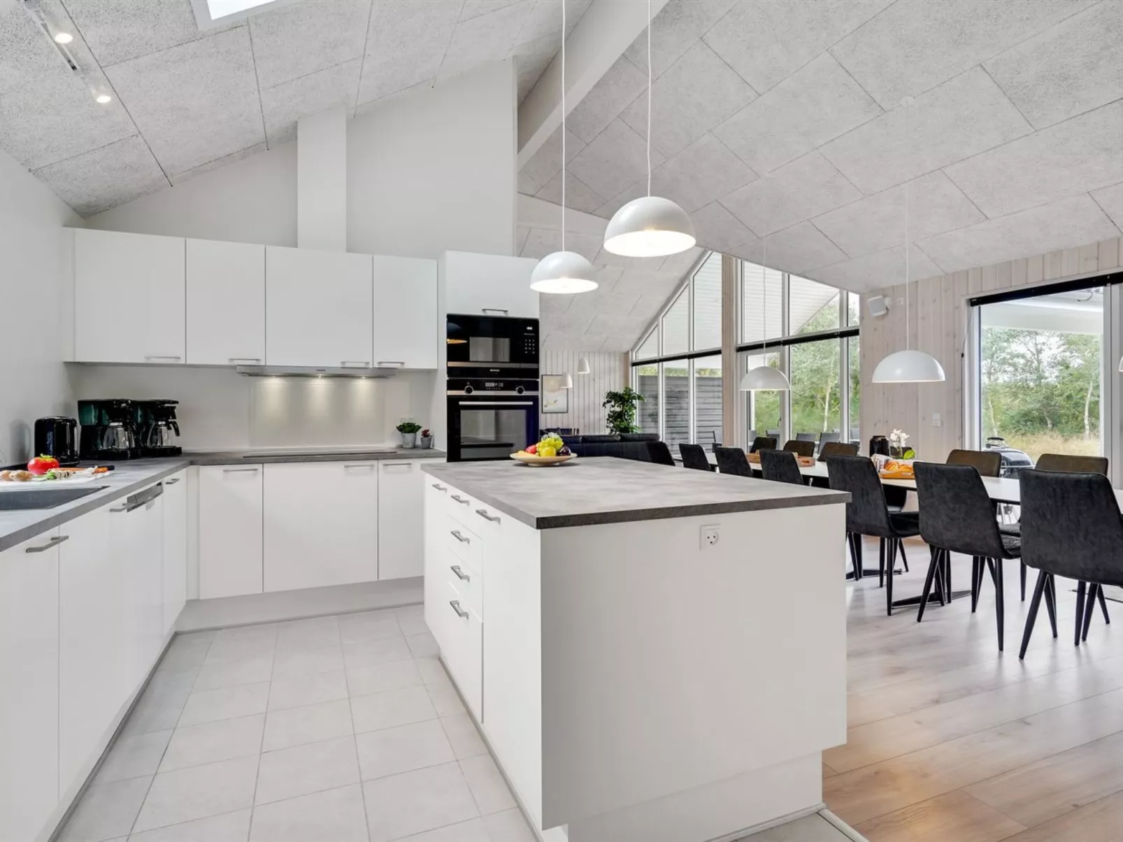 "Jorn" - 75m from the sea-Inside