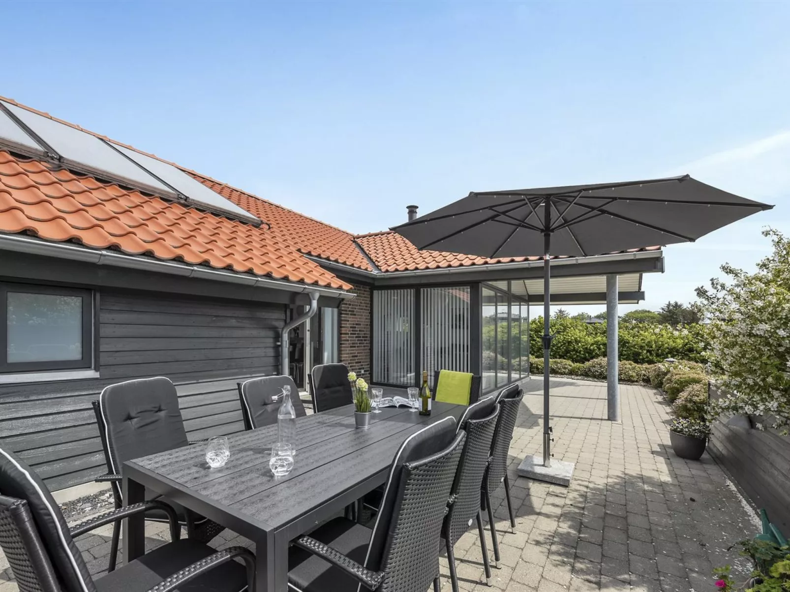 "Donka" - 300m to the fjord-Draußen