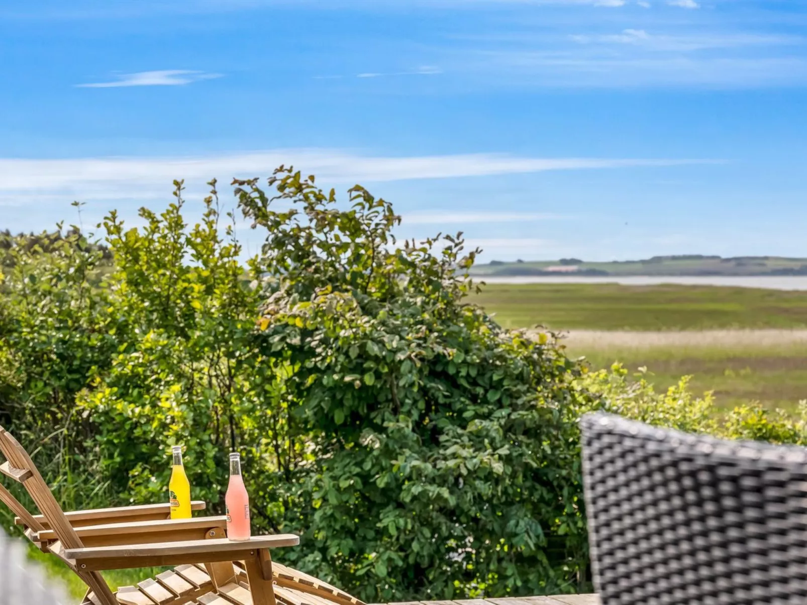 "Aslag" - 150m to the fjord-Draußen