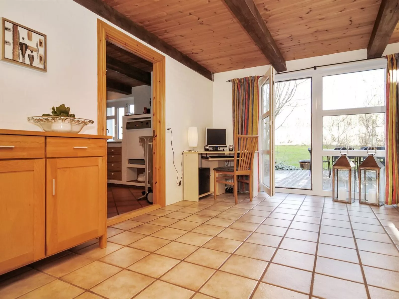 "Millie" - 3km to the fjord-Inside