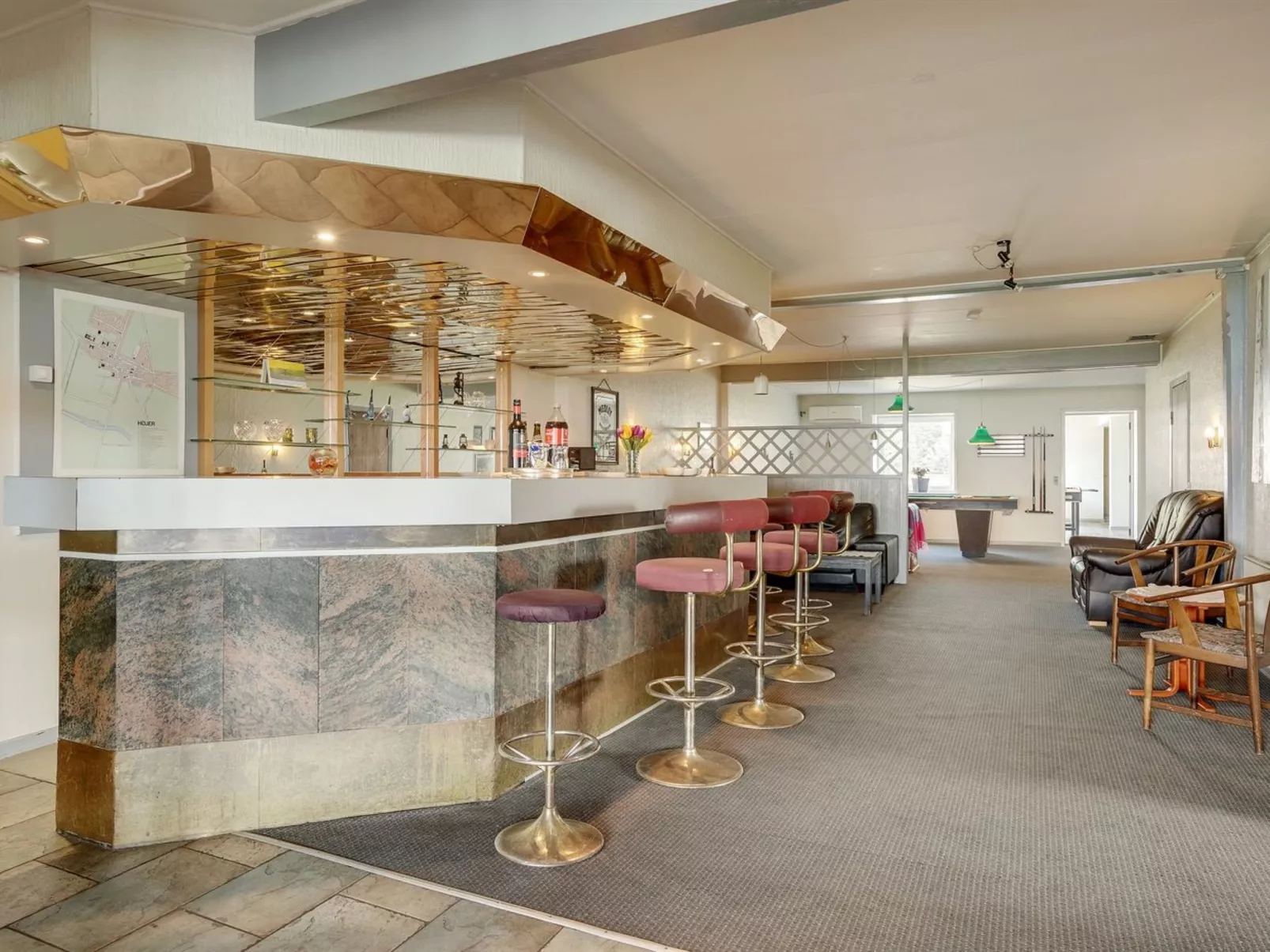 "Stilla" - 35km from the sea-Drinnen