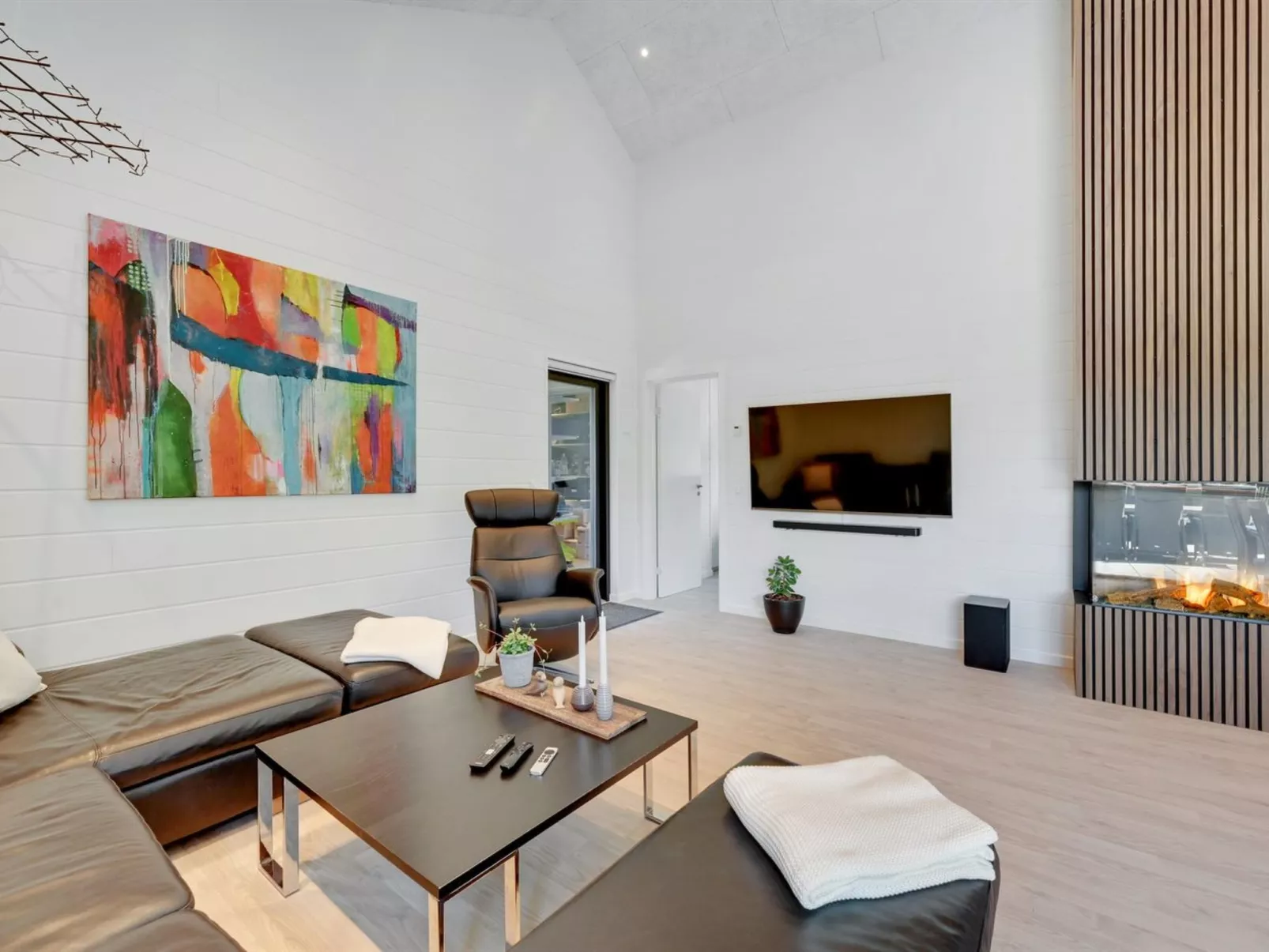 "Tinella" - 250m to the fjord-Dedans