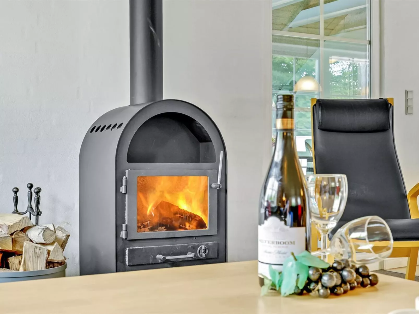 "Munder" - 1.2km to the fjord-Dedans