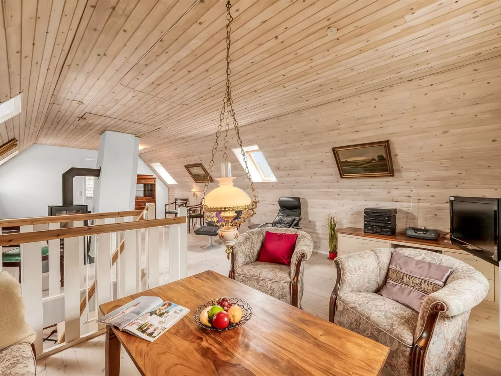 "Soria" - 600m to the fjord-Dedans