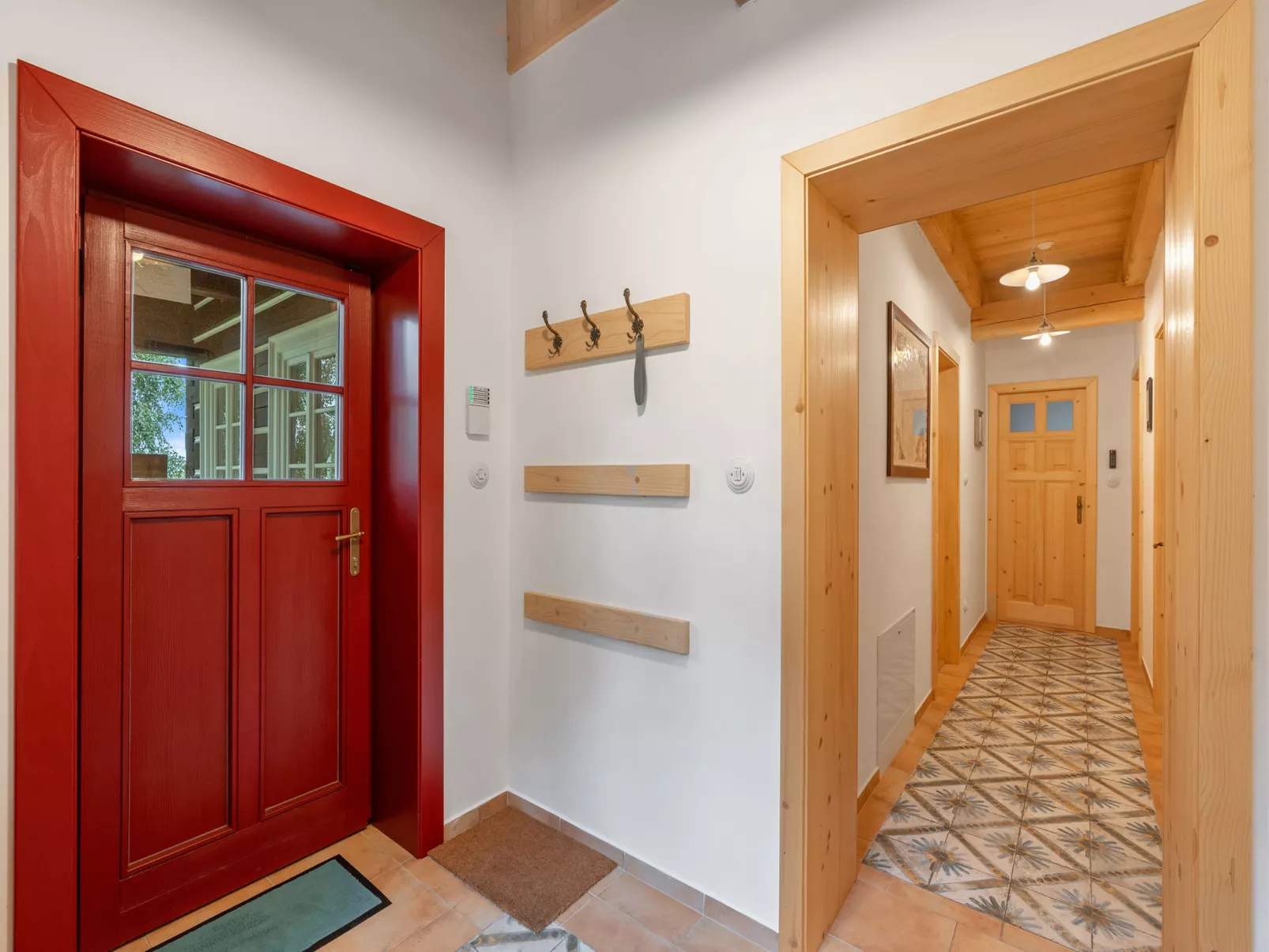 Roubenka Maleč-Inside