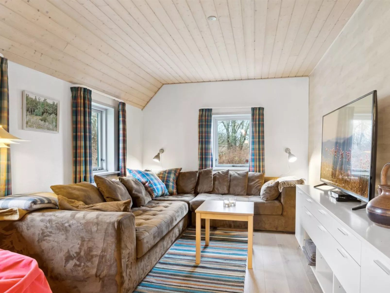 "Annli" - 800m to the fjord-Inside