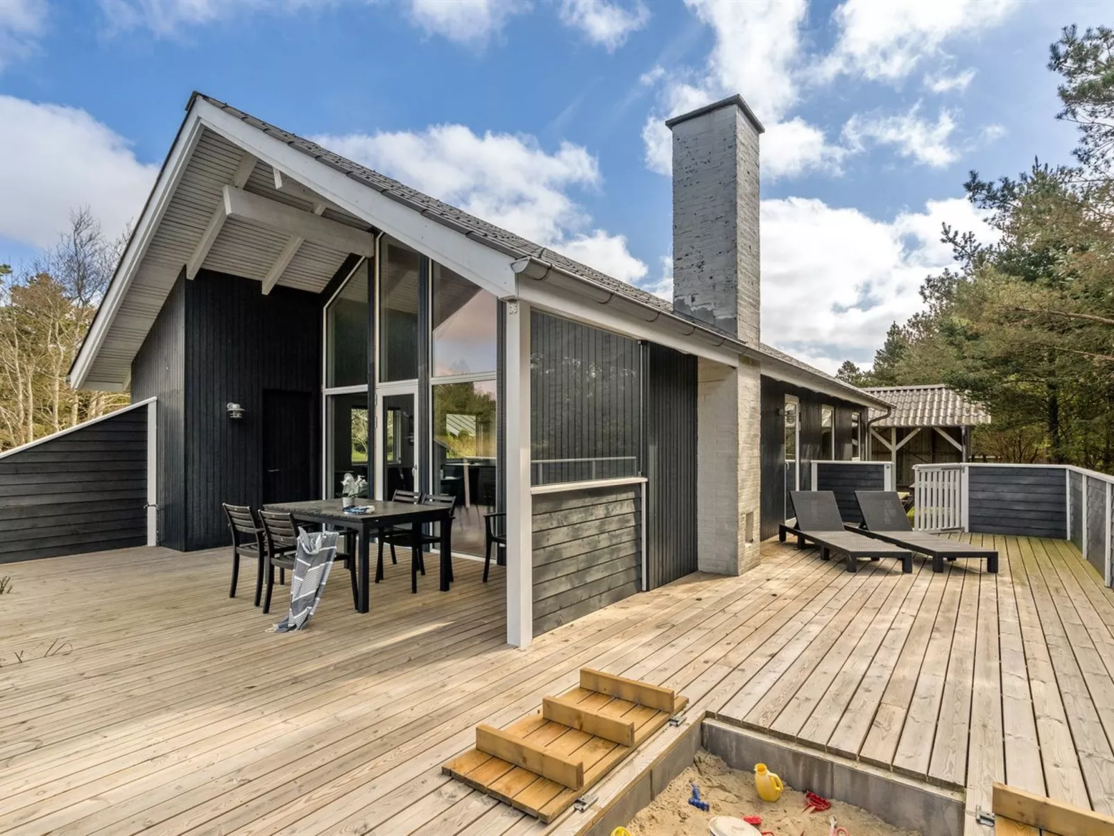 "Gundrath" - 1.4km from the sea-Outside