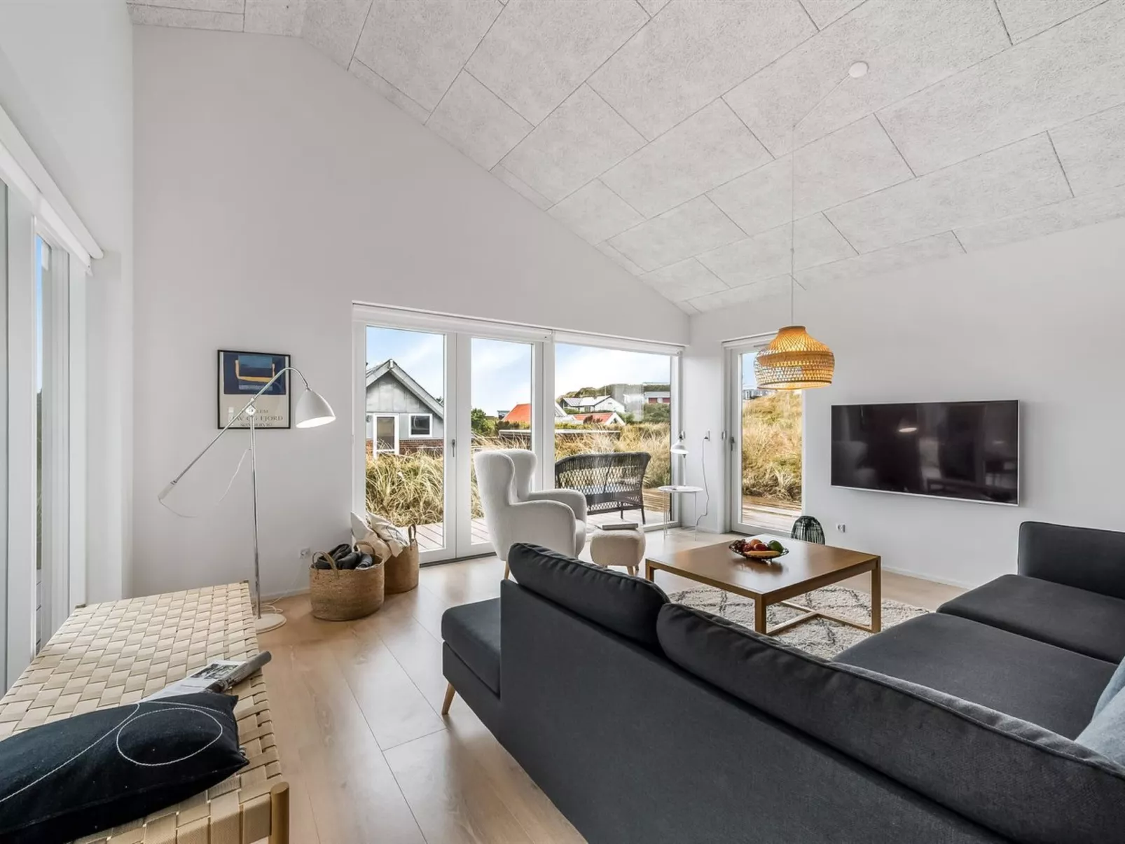 "Chenoa" - 350m from the sea-Dedans