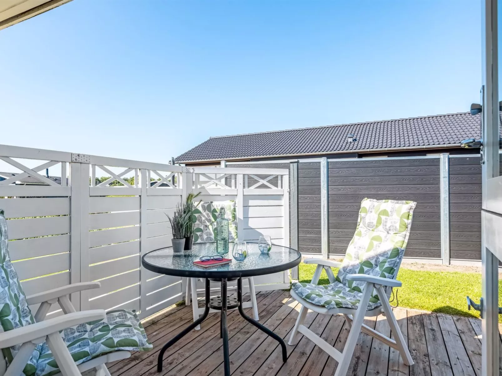 "Reima" - 50m from the sea-Outside