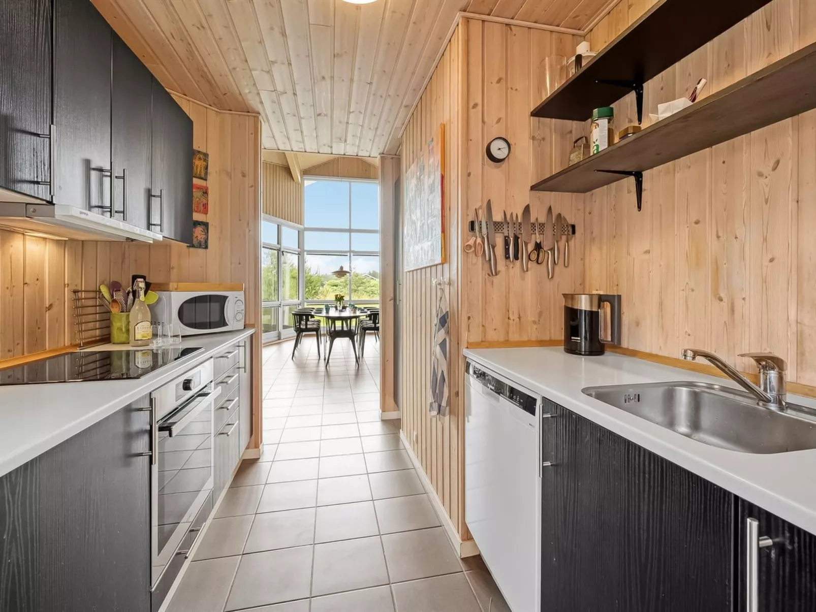 "Felicita" -  from the sea-Dedans