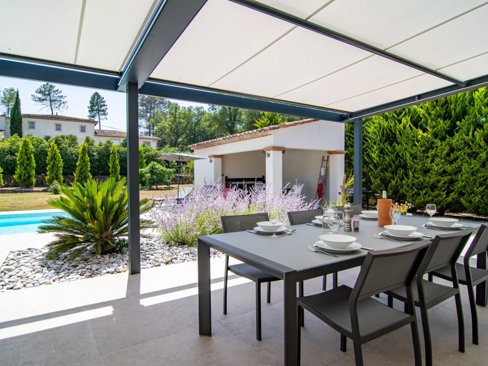 Villa D'Allongue-Outside