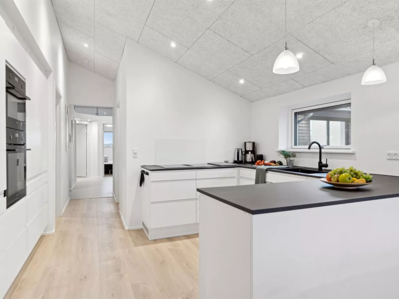 "Christian" - 600m from the sea-Inside