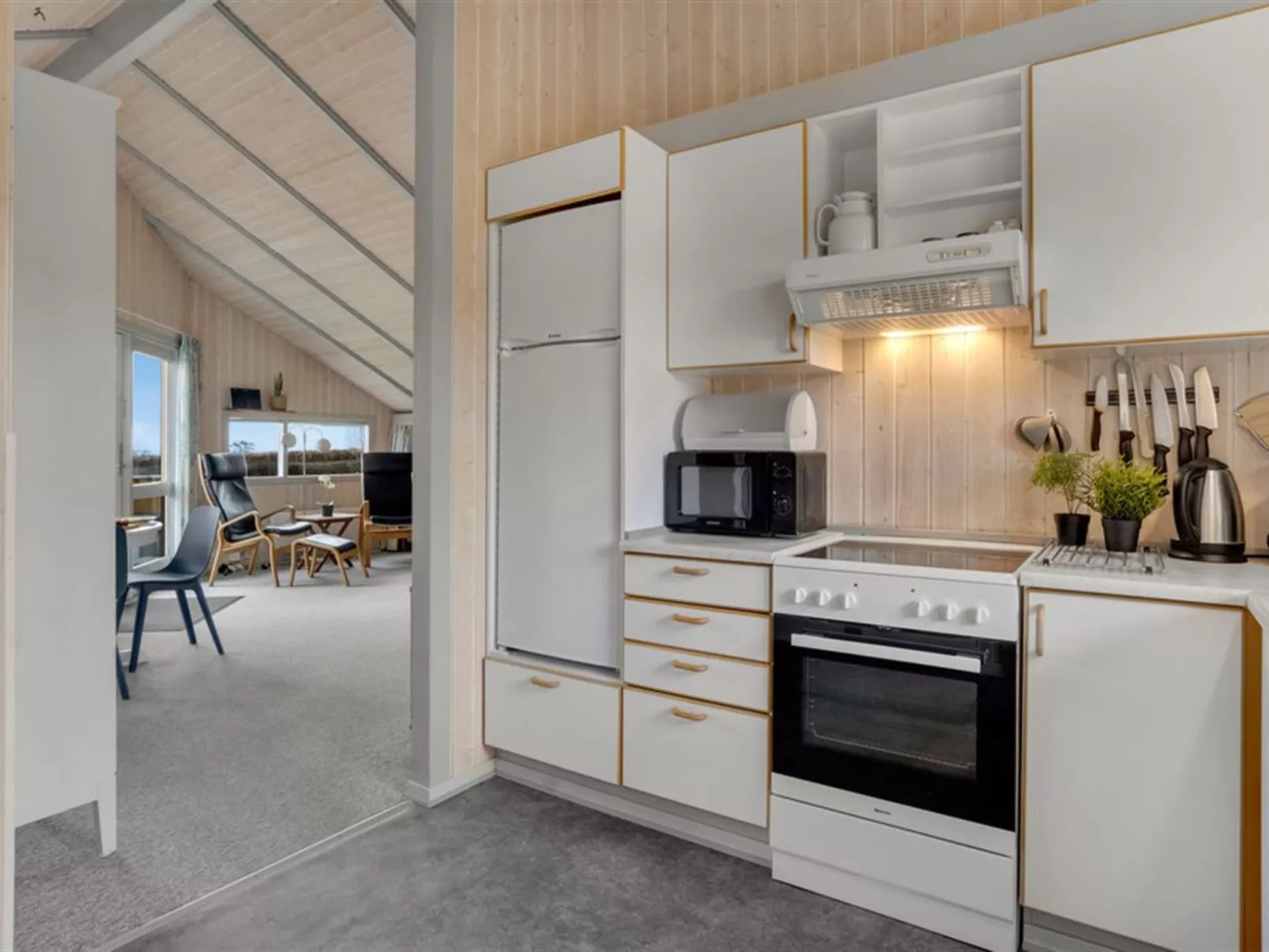 "Halla" - 250m from the sea-Inside