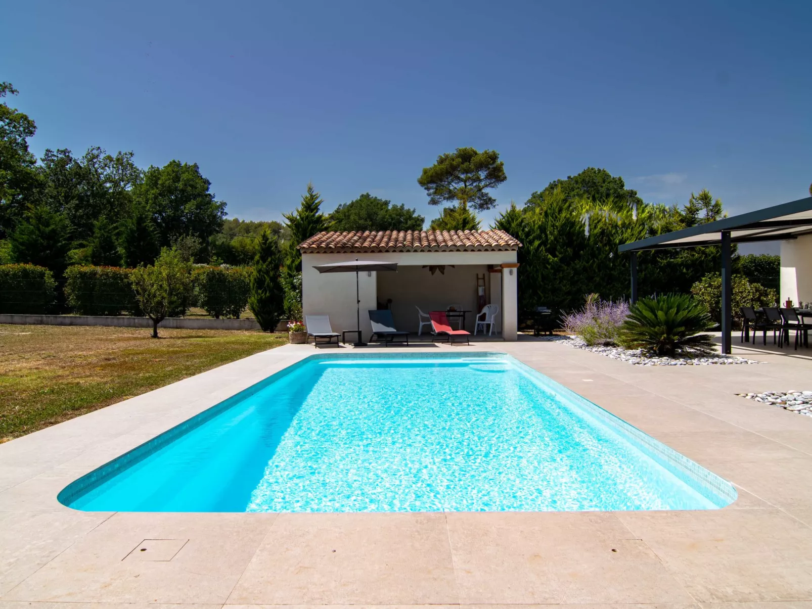 Villa D'Allongue-Outside