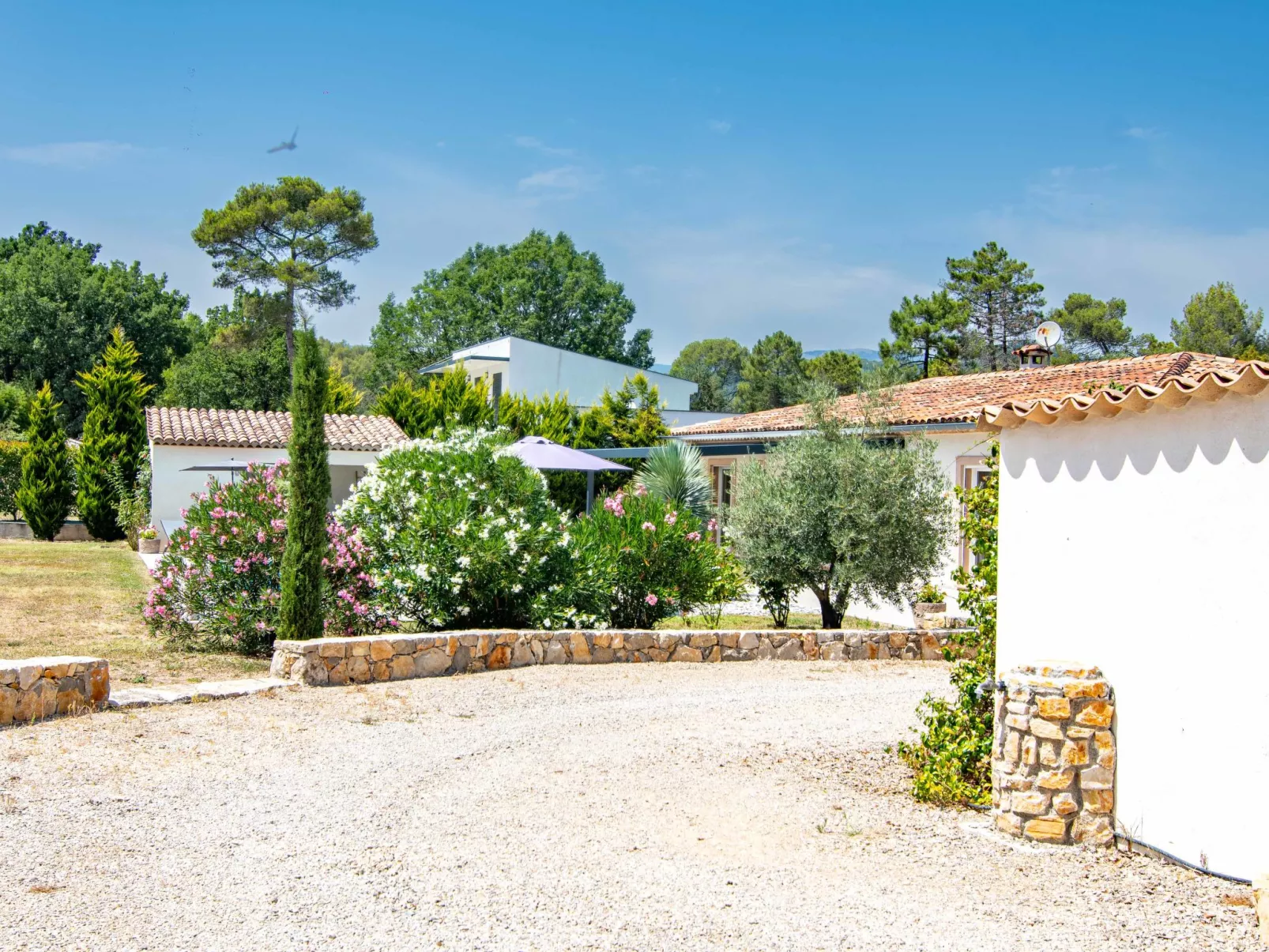 Villa D'Allongue-Outside